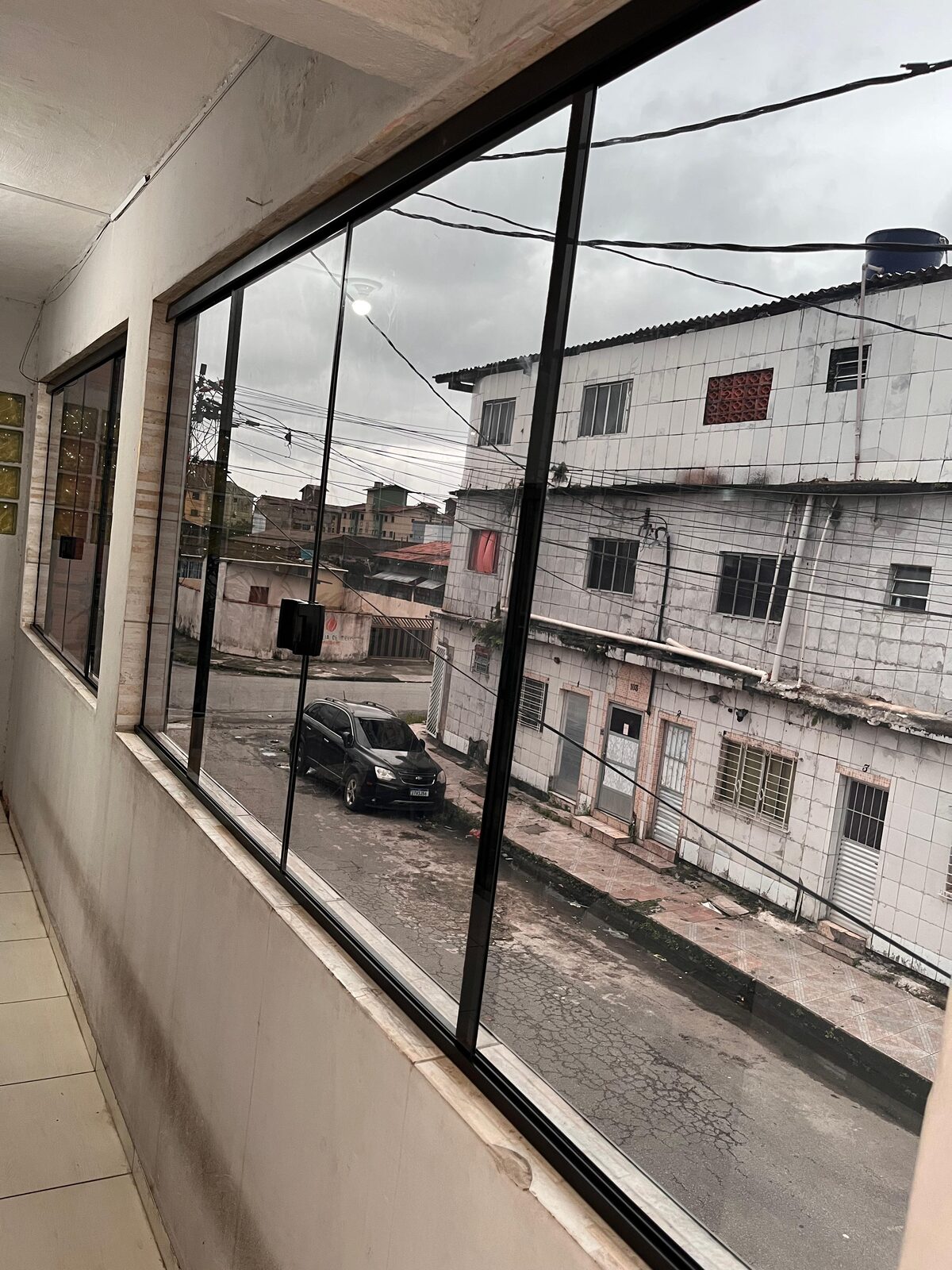 Fachadas e Sacadas de Vidro