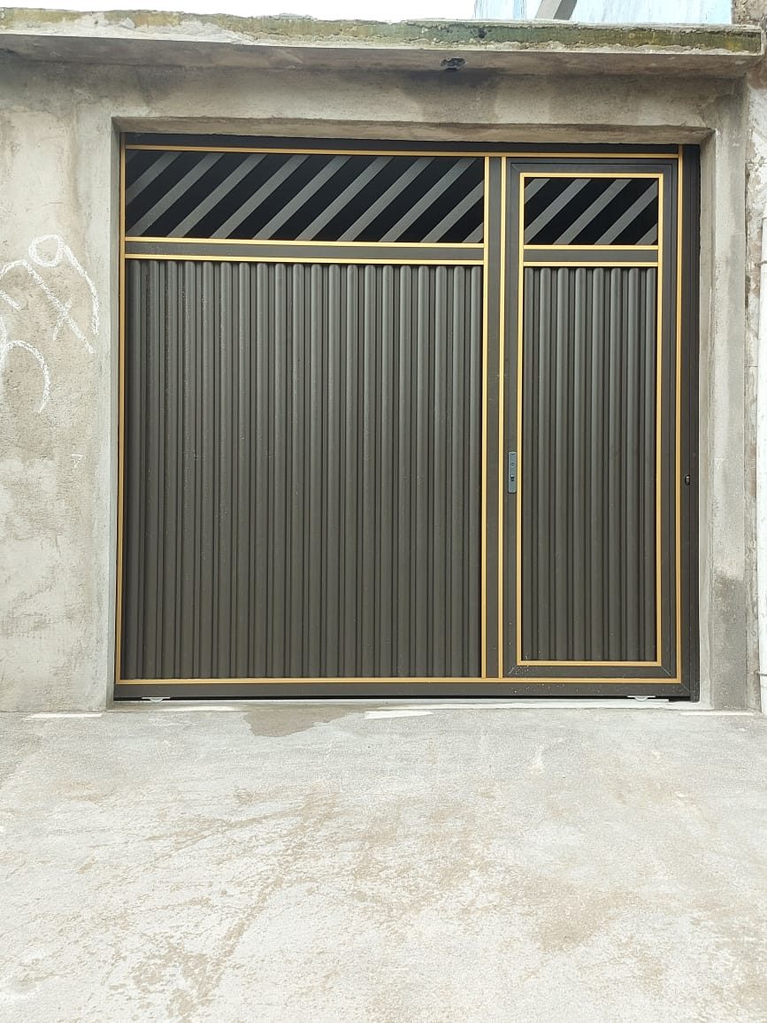 Portão nº 6: Mini búzio bronze com acabamento dourado